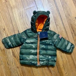 Gap camo puffer coat